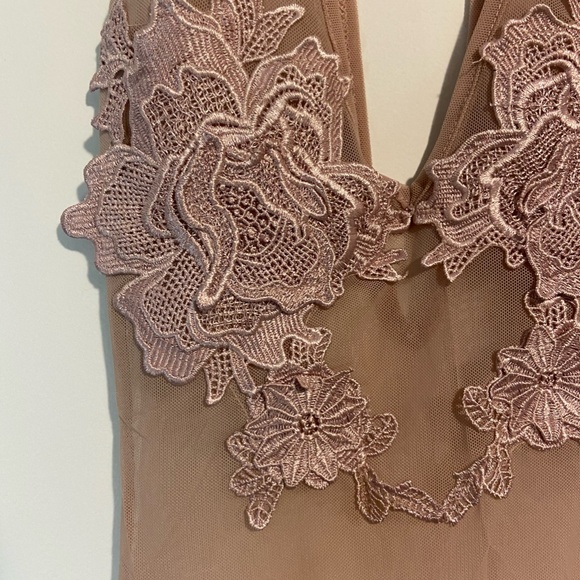Pink Lace Floral Bodysuit - Picture 2 of 8